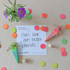 Geburtstagsstecker Schultüte - Neonpink Grimms