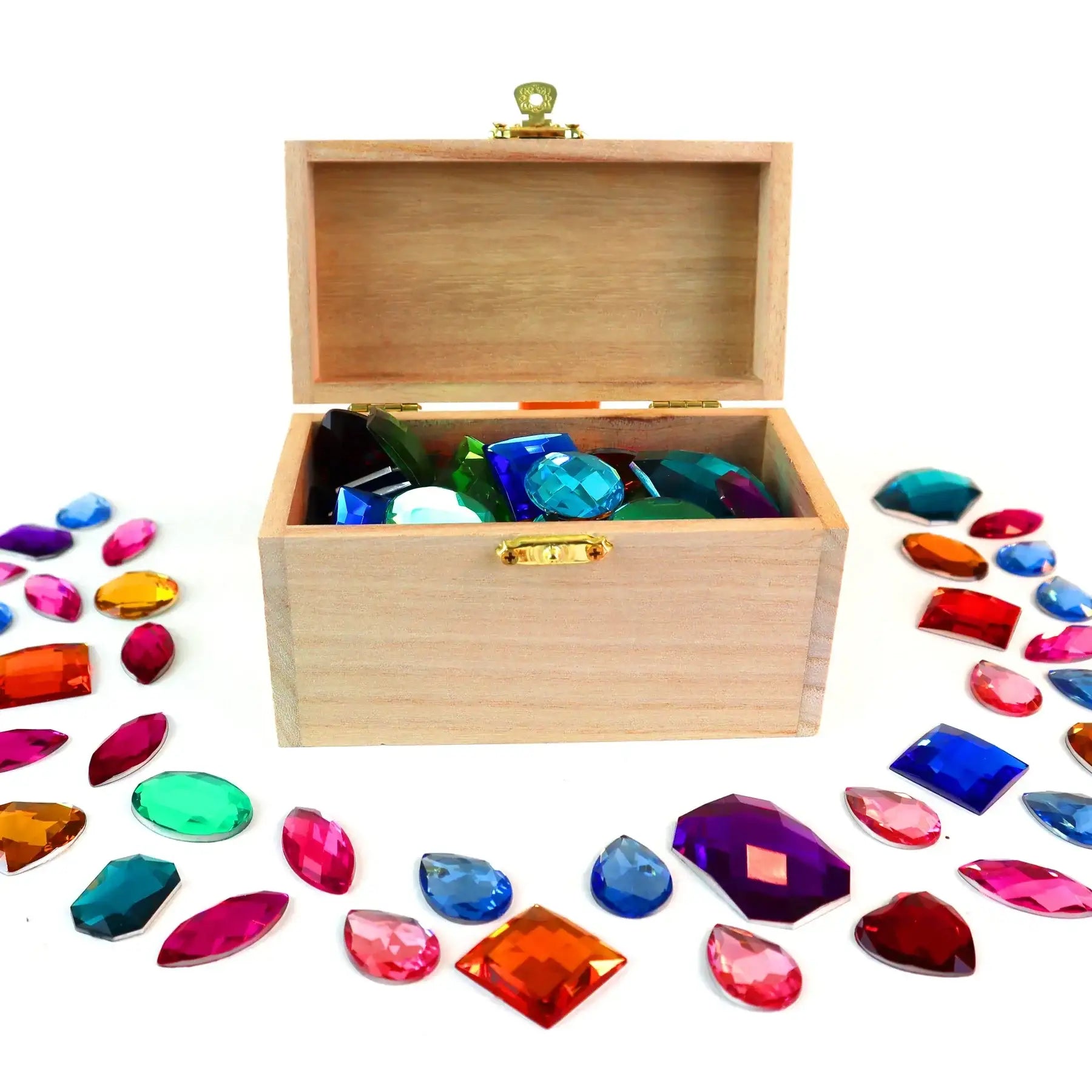 bauspiel-funkelsteine-mit-truhe-01_1800x1799_9a7cccc9-bd3d-4806-9d5a-ab44a15cd74a - kunstundspiel 
