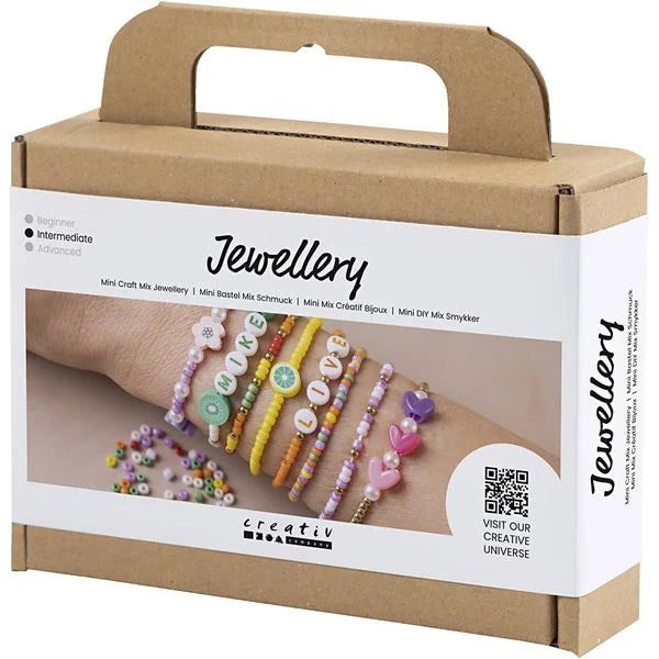 Mini Schmuck basteln Set mit Perlen und Herzanhängern für Kinder, nachhaltiges Bastelzeug