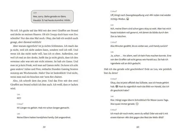 Seiten aus Kinderbuch mit Chat-Dialogen über Giraffen am Strand und Familienzeit