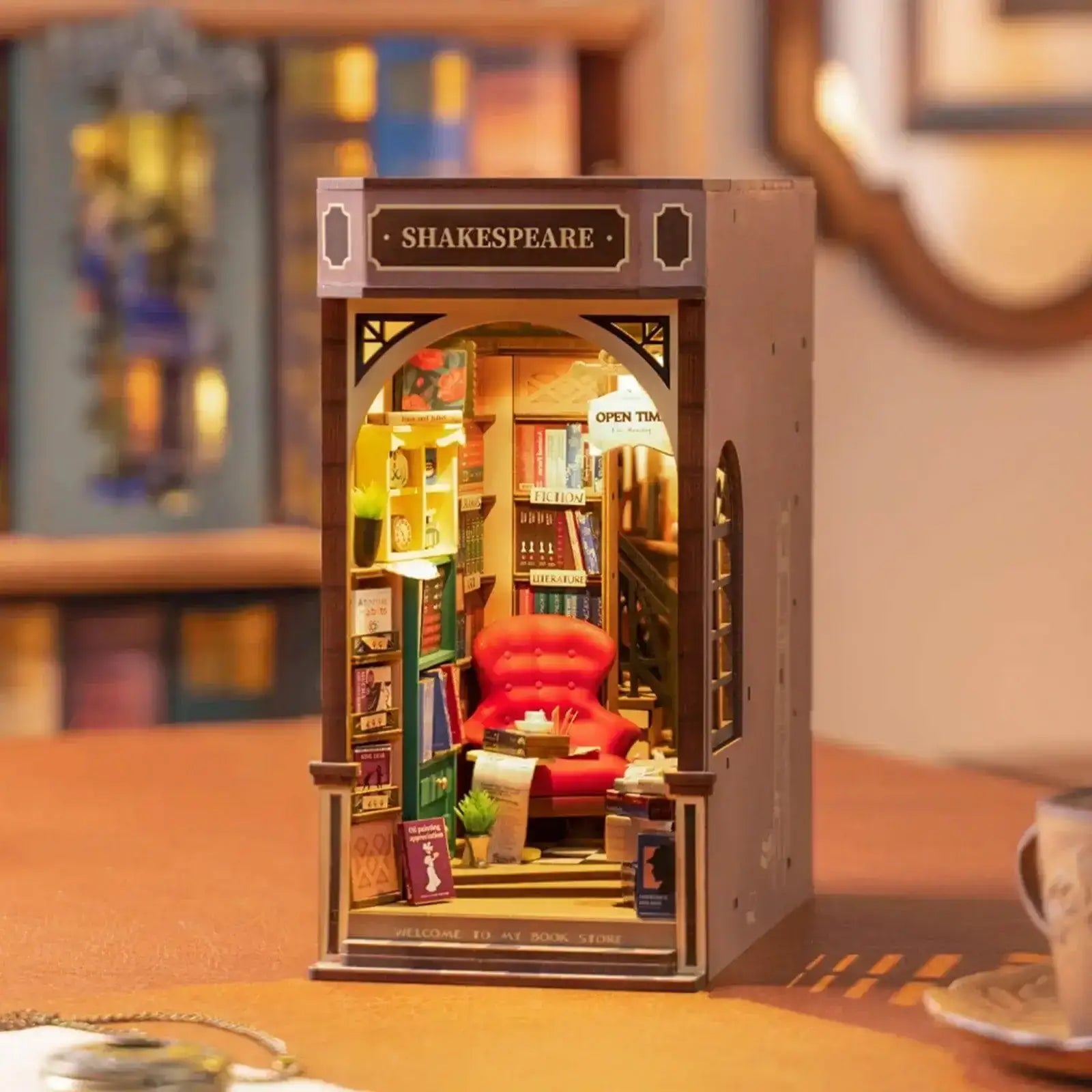 DIY Buchstütze - Book Nook Shakespeare Bookstore Robotime