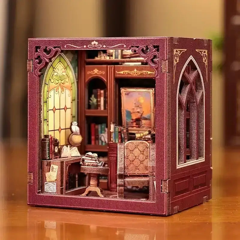 DIY - Gentleman's Lounge Mini Book Nook