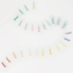 meri-meri-regenbogengestreifte-minikerzen-50er-set-kunstundspiel-4 - kunstundspiel 