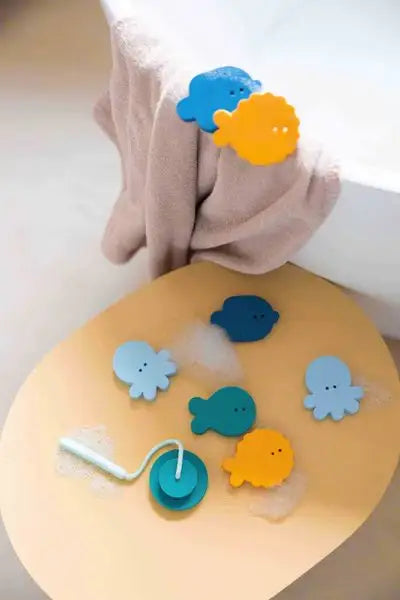 quut-badesticker-fishing-bath-stickers-deep-sea-kunstundspiel-2 - kunstundspiel 